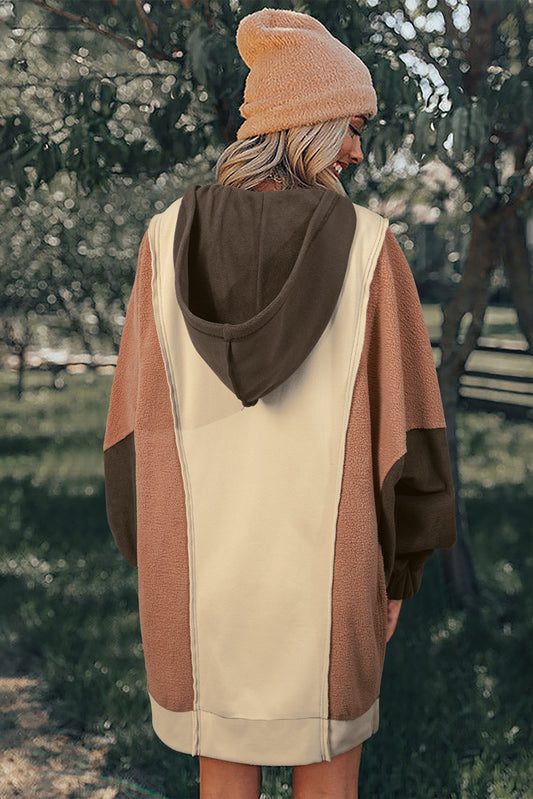 Sweat à capuche beige oversize à blocs de couleurs et patchwork