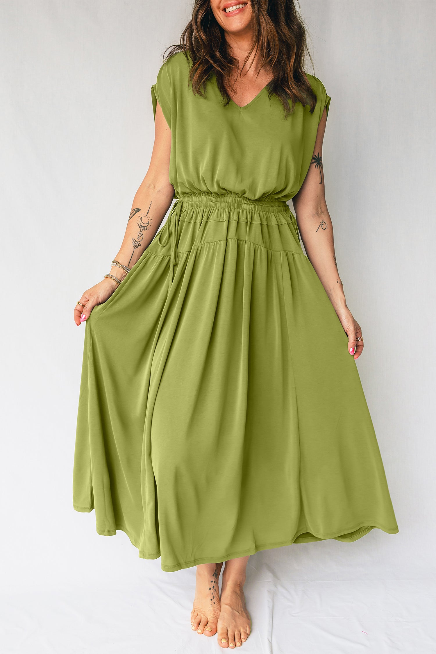 fern green dress Solid V Neck Cap Sleeve Tunic Elastic Waist Versatile Maxi The dress is made Style:ES80116DN departments:Costumes & Accessories Joanna Gaines' Green Dress