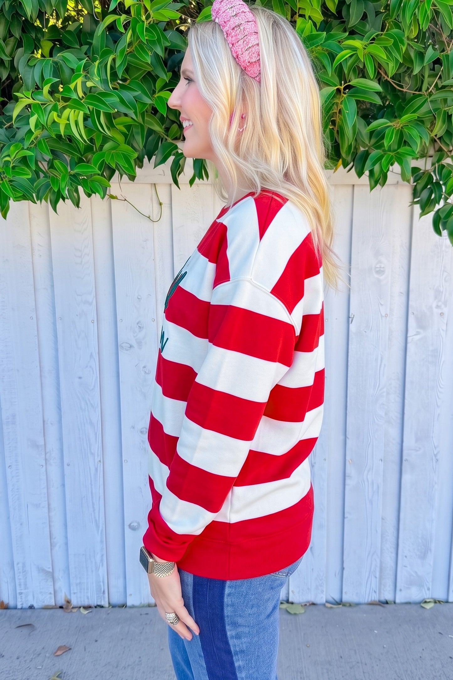 Red Stripe holly jolly Letter Embroidered Pullover Sweatshirt