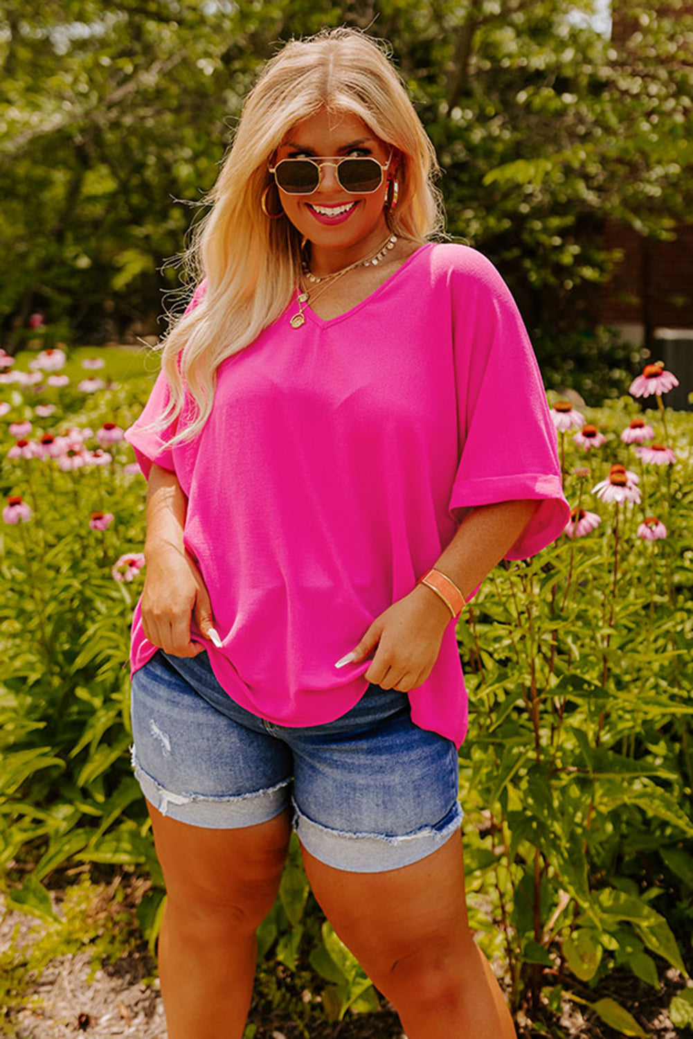 Green Seamed Back High Low Hem V Neck Cuffed Sleeve Plus Size Tee