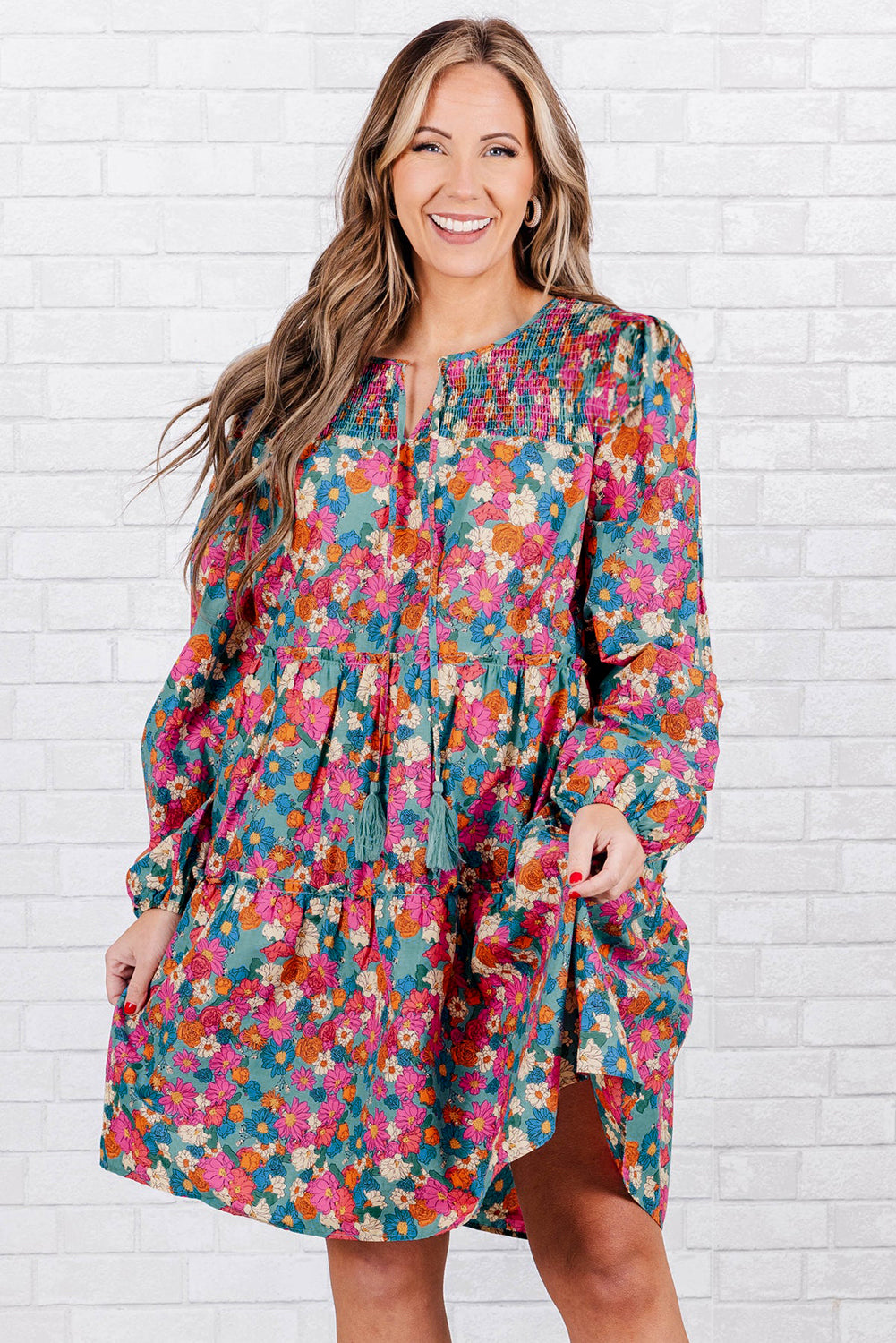 Robe courte à volants froncés et imprimé floral bleu ciel grande taille