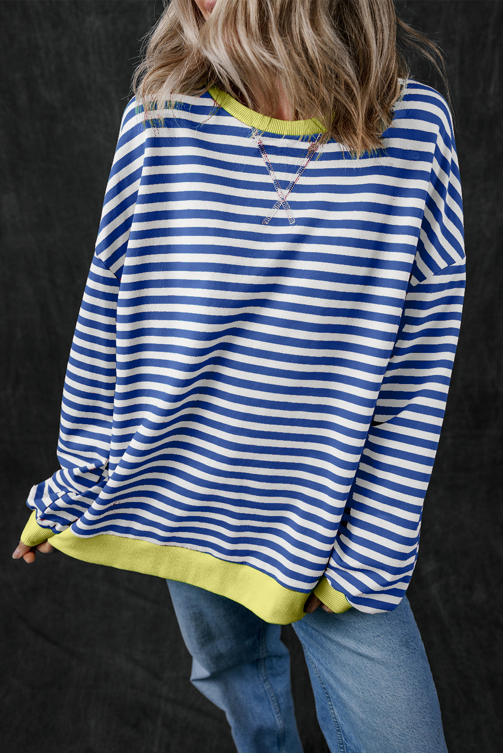 Sweat-shirt Rayé Bleu Et Noir – Très Bon état – Occasion