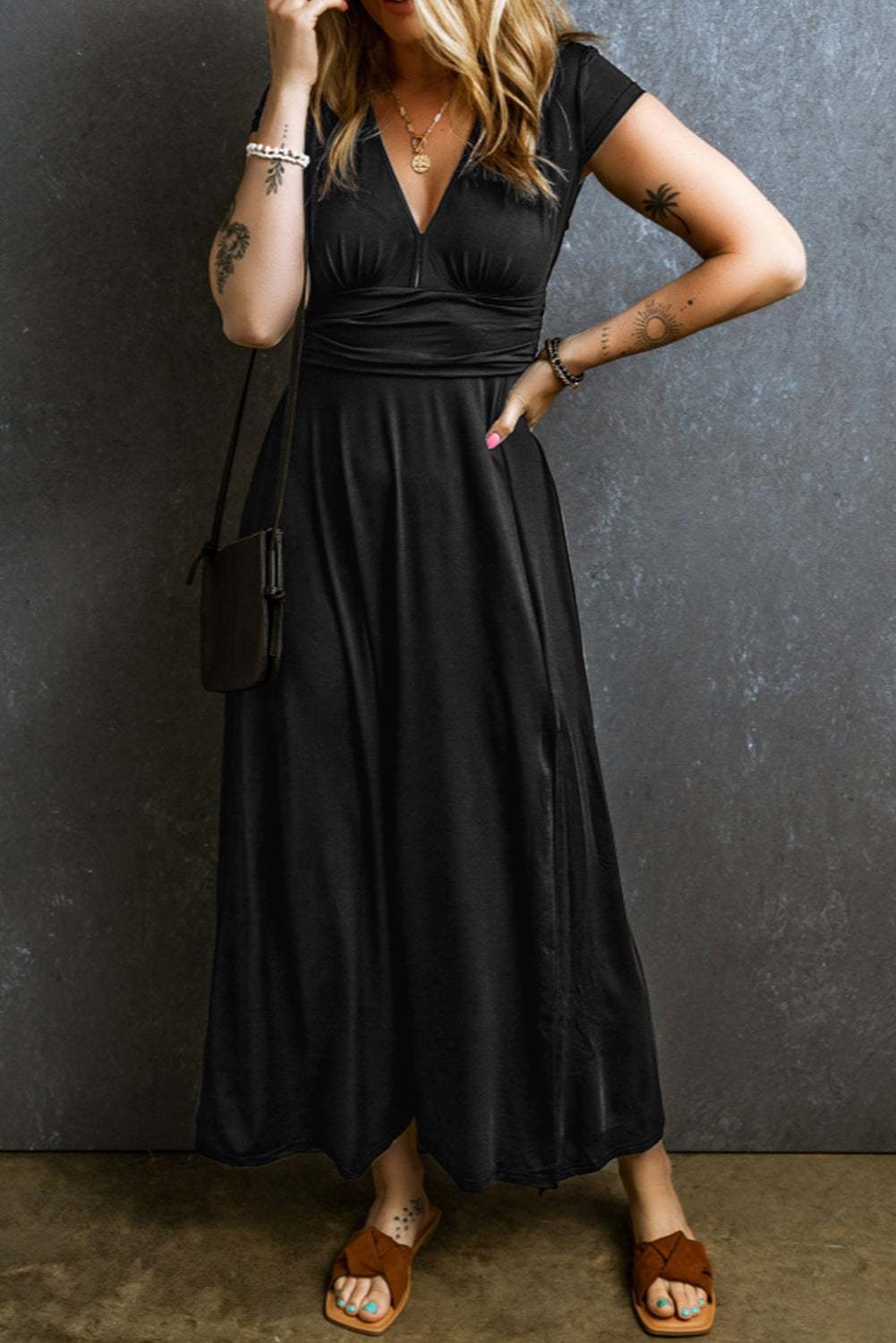 Black Deep V Neck Ruched High Waist Maxi Dress Black / M