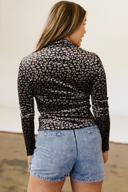 Brown Leopard Print Long Sleeve Sheath Pullover Western Style Top