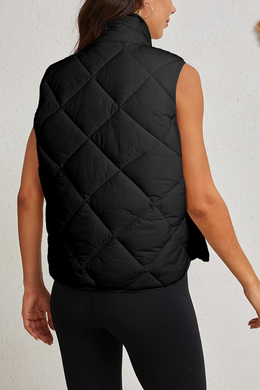 Gilet matelassé noir à col montant et poches boutonnées