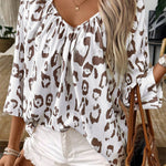 Chemisier kaki imprimé léopard froncé à col en V et manches 3/4