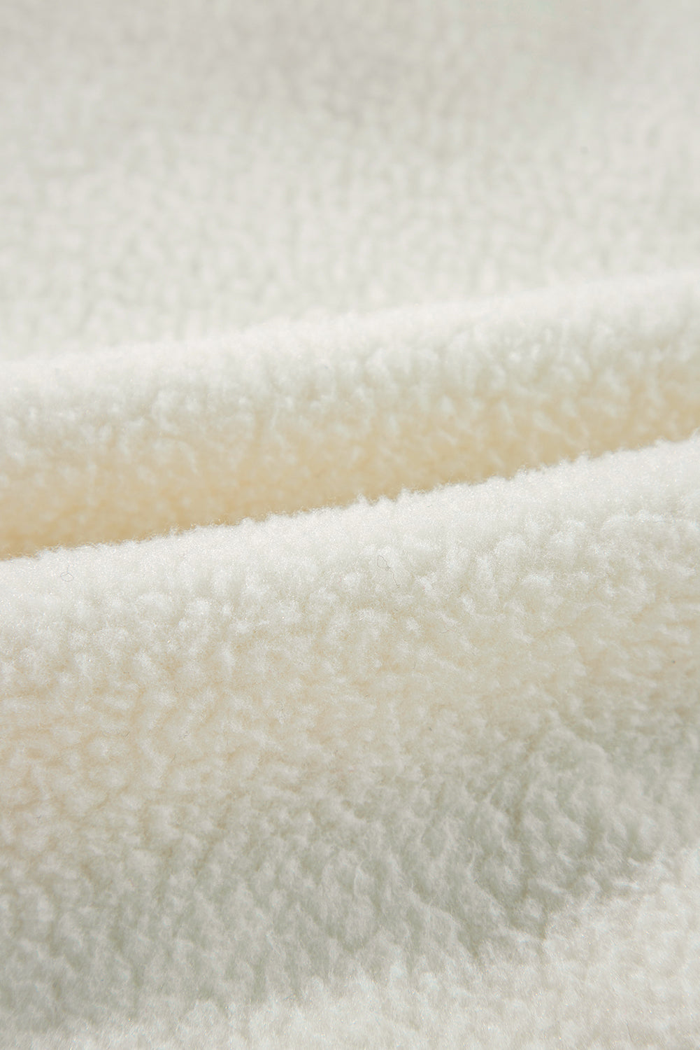 Sweat-shirt blanc en polaire avec patte de boutonnage et col rabattu et épaules tombantes