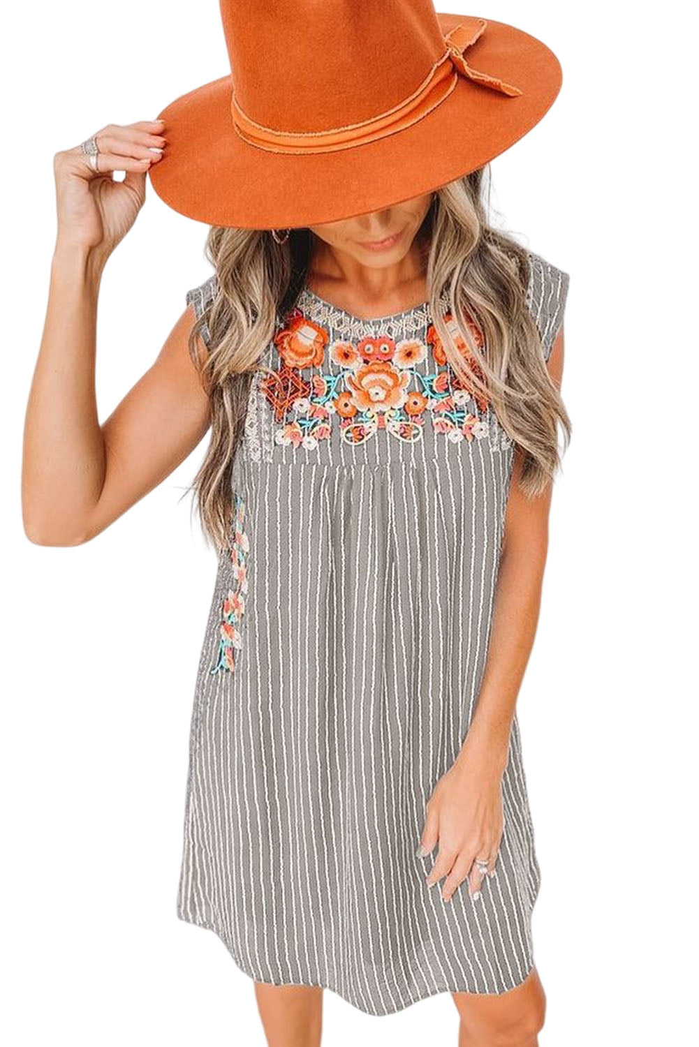 Minivestido sin mangas con estampado de rayas bordadas