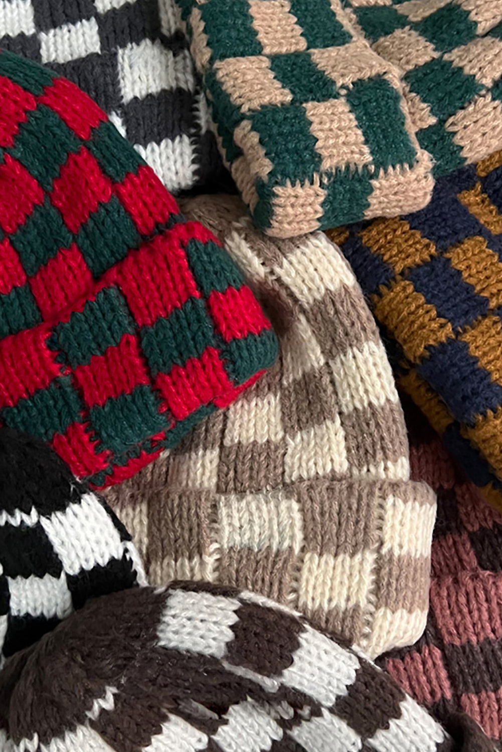 Bonnet sans bord plié à carreaux bicolores rouge Racing