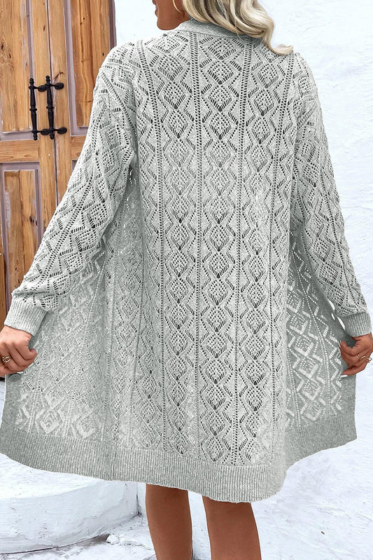 Cardigan long gris à boutons ajourés sur le devant