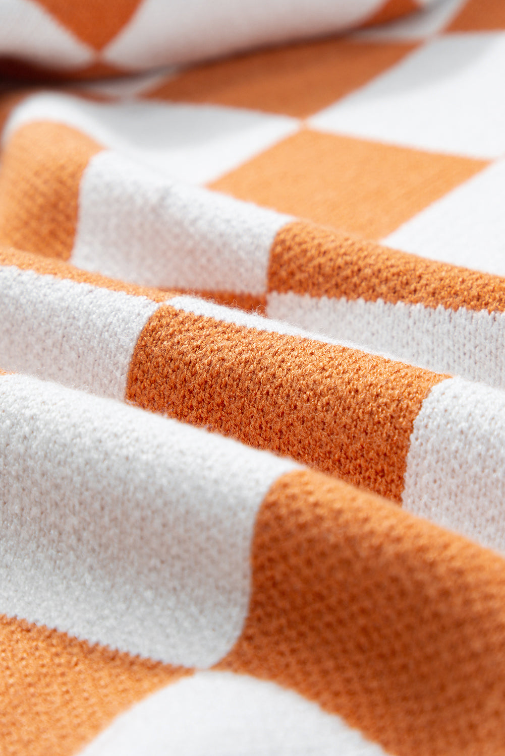 Pull à capuche à carreaux dorés, col fendu, poche kangourou contrastée