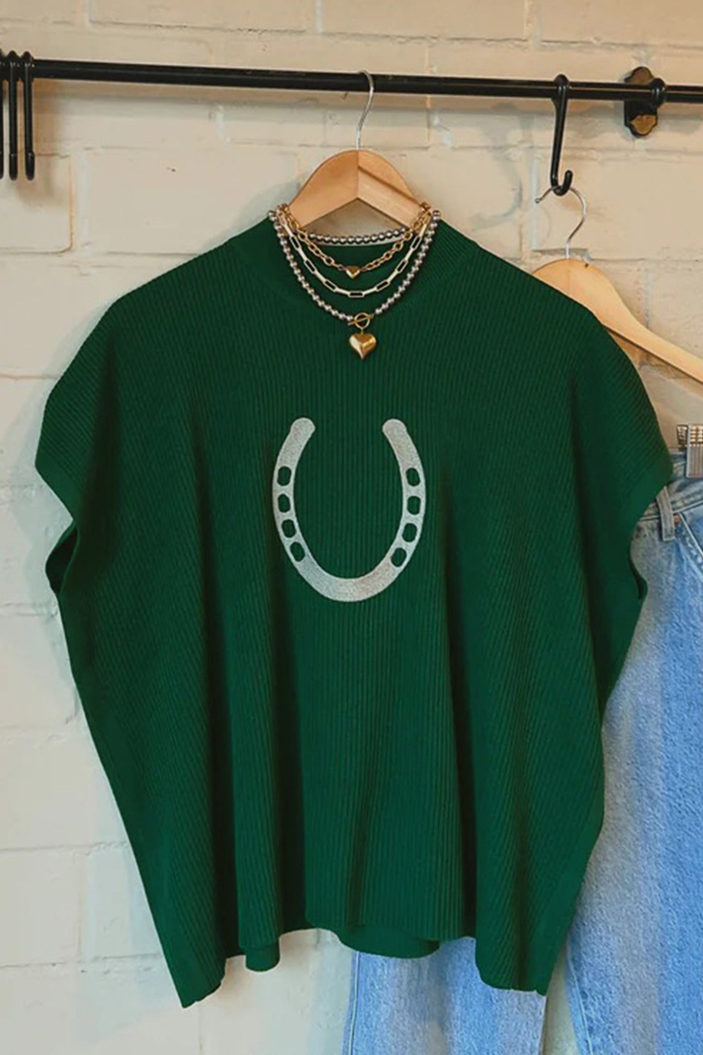 Blackish Green Horseshoe Graphic Western Short Sleeve Sweater