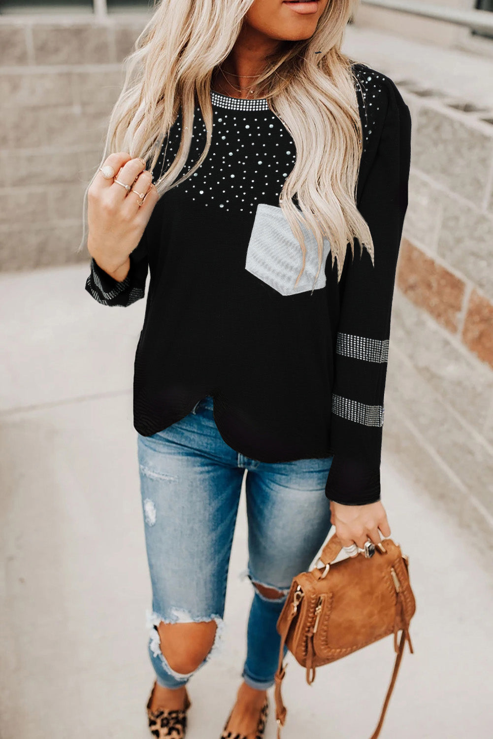 Top de manga larga con bolsillo de diamantes de imitación y cuello redondo