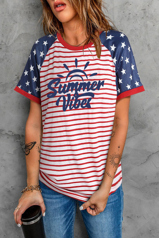 Camiseta con estampado de bandera de barras y estrellas