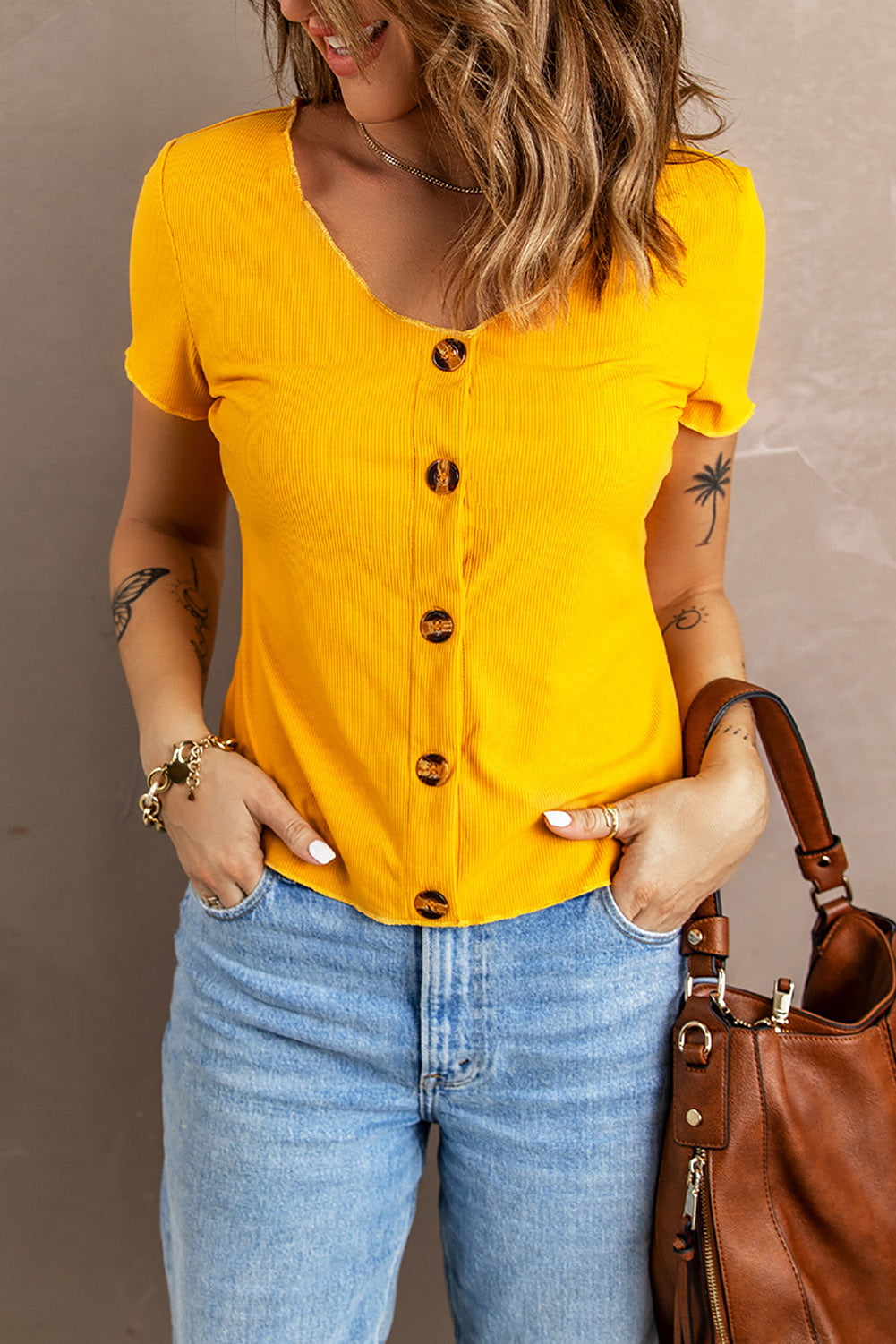 Buttoned Slim-fit Short Sleeve T-shirt