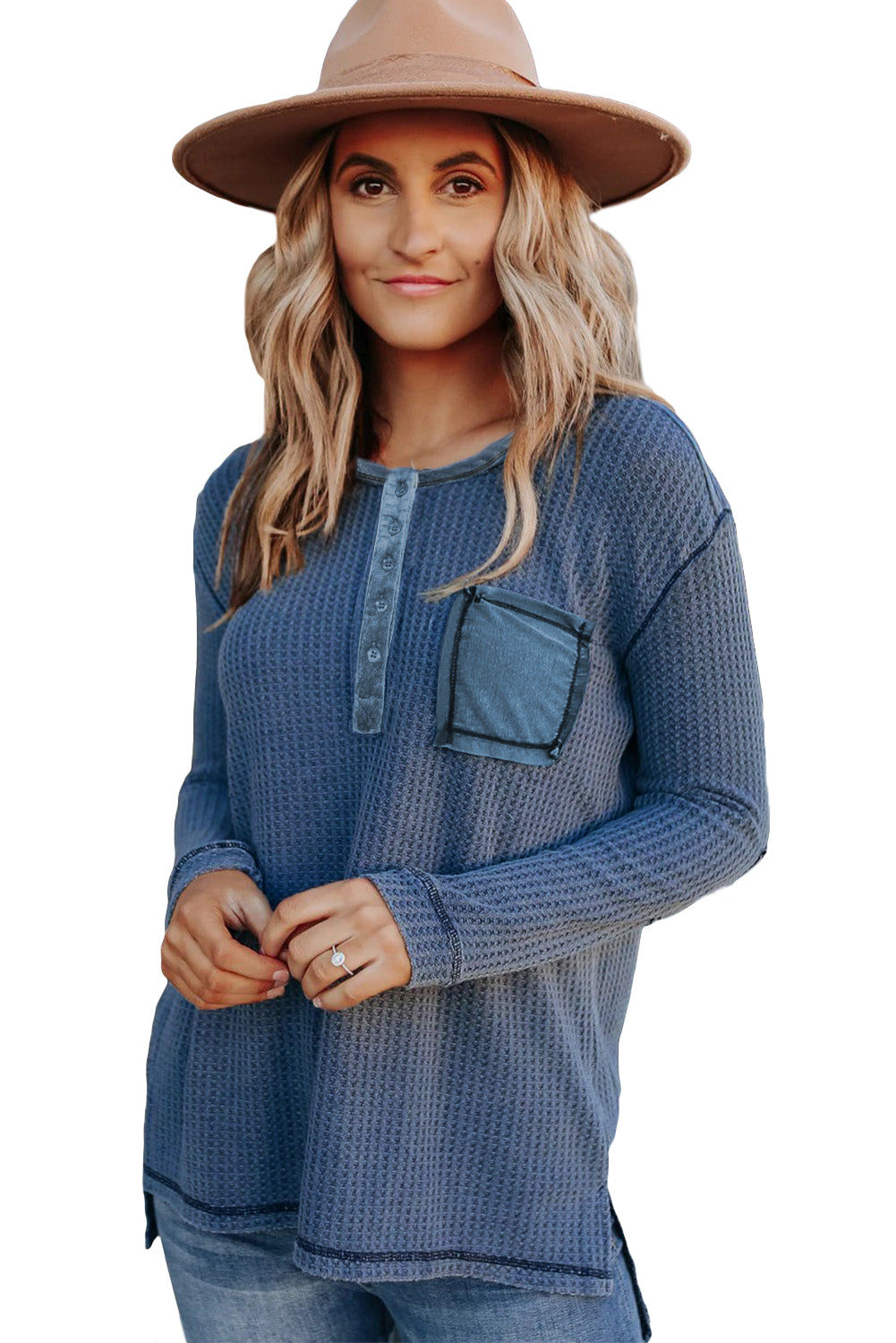 Haut boutonné à manches longues et patchs de coude gaufrés