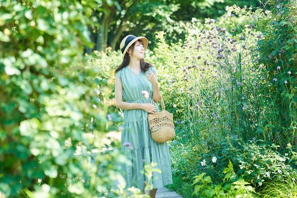 What Should Women Wear For A Semi-Formal Dress Code? - HannaBanna Clothing