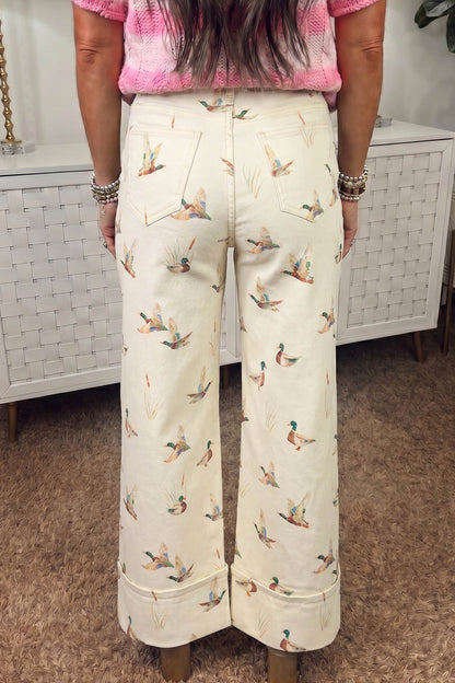 Beige Stylish Mallard Printed Cuffed Hem Shift Jeans