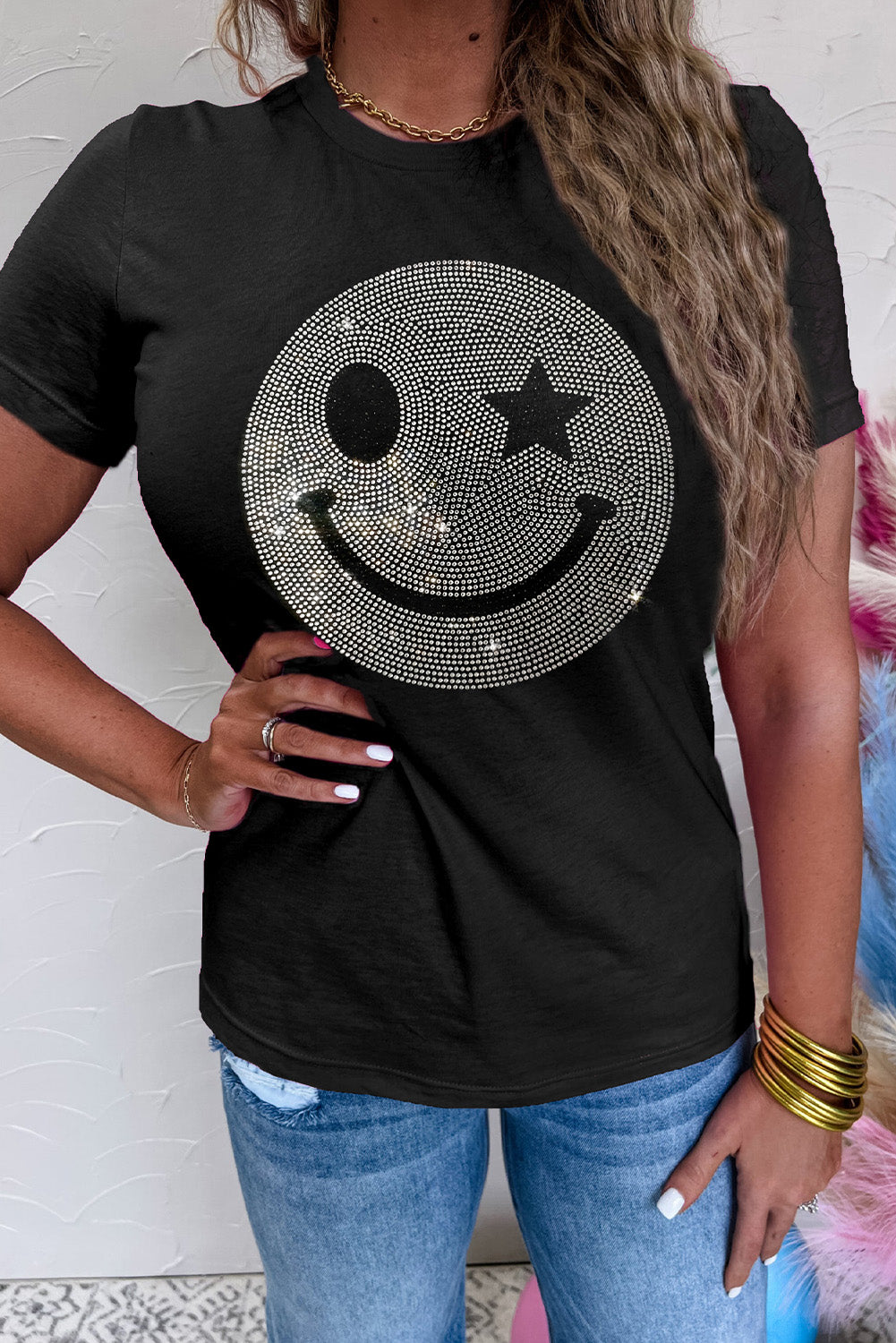 T-shirt noir à strass scintillants avec motif sourire