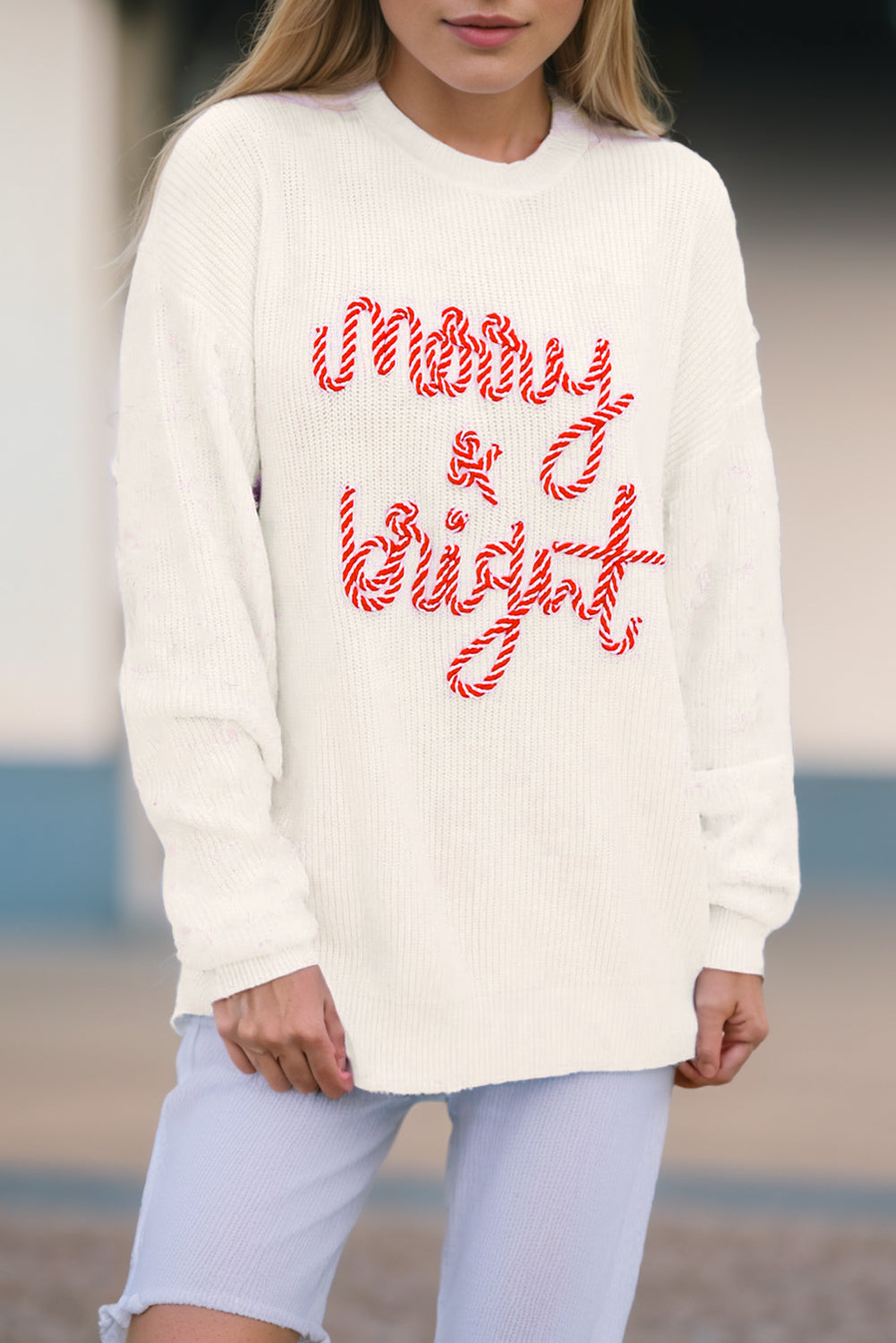 Pull de Noël rayé blanc avec lettres lumineuses et joyeuses