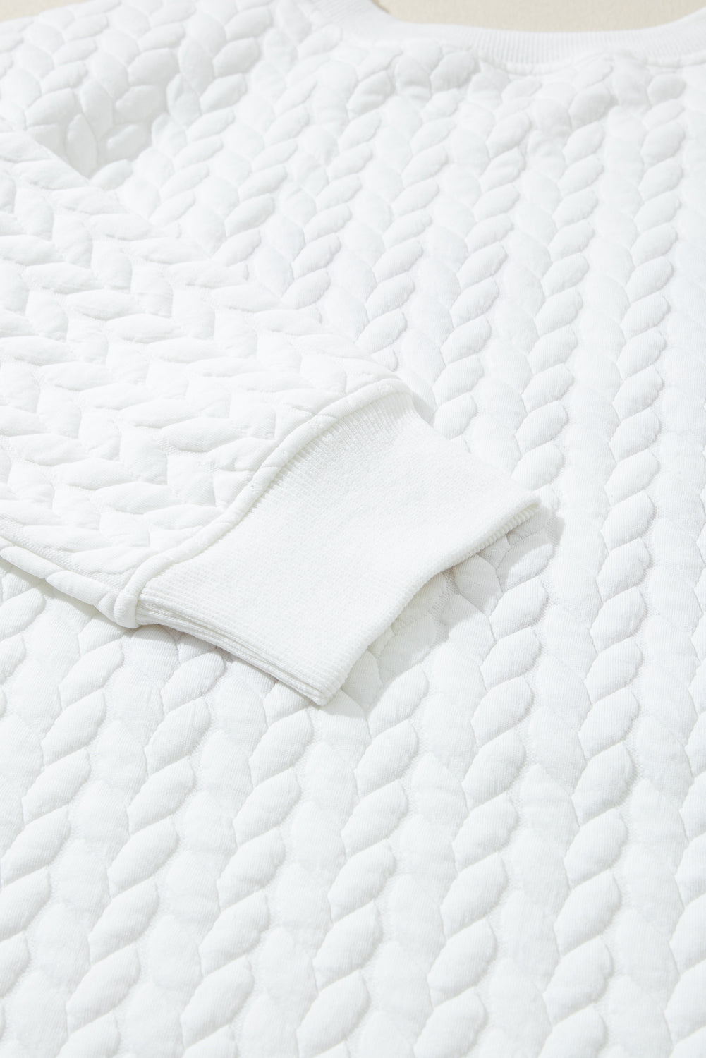 Sweat-shirt blanc en maille torsadée brodée chenille LOVE