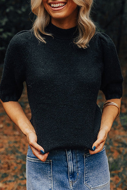 Pull en tricot noir à manches courtes et col en trou de serrure noué