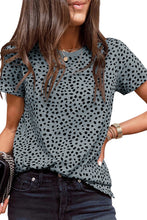 Camiseta de manga corta con cuello redondo y estampado de guepardo