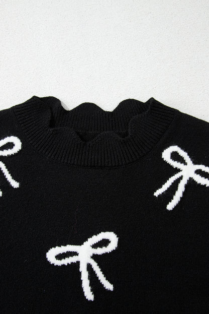 T-shirt noir à imprimé nœud et ourlet festonné