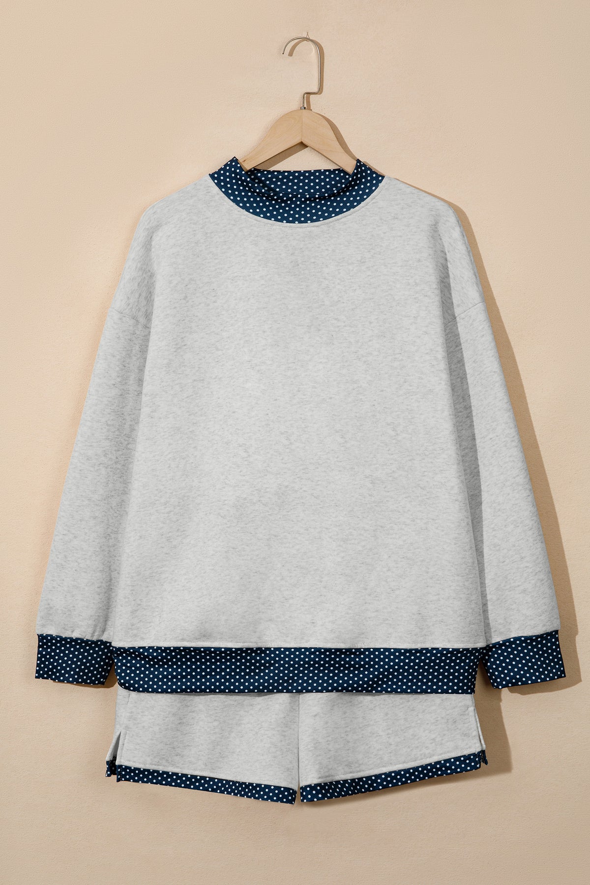 Light Grey Polka Dot Patchwork Mock Neck Pullover Casual Shorts Set