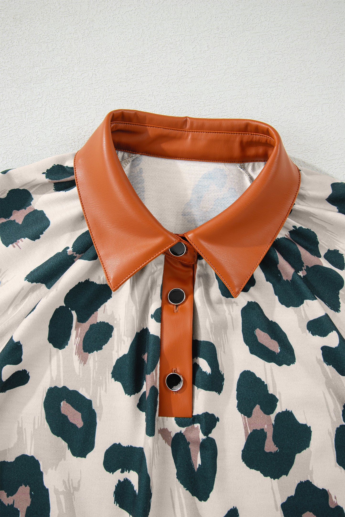 Casual Unique Leopard Print Button Contrast Collared Short Sleeve Blouse