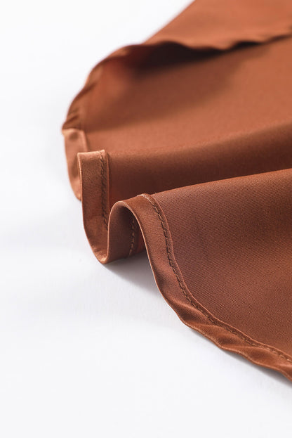 Blusa elegante de manga larga con cuello vuelto negro