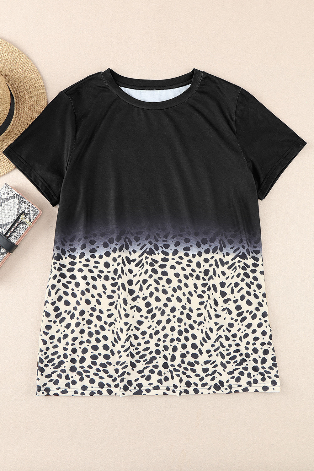 Robe t-shirt décontractée à pois contrastés et poches 