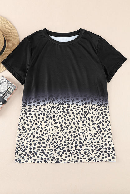 Robe t-shirt décontractée à pois contrastés et poches 