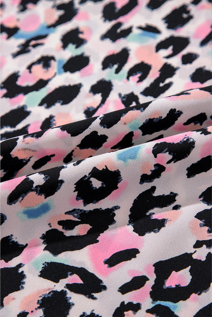 Chemisier oversize rose à imprimé léopard multicolore et col en V