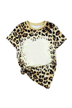 Camiseta con cuello en O blanqueada con leopardo