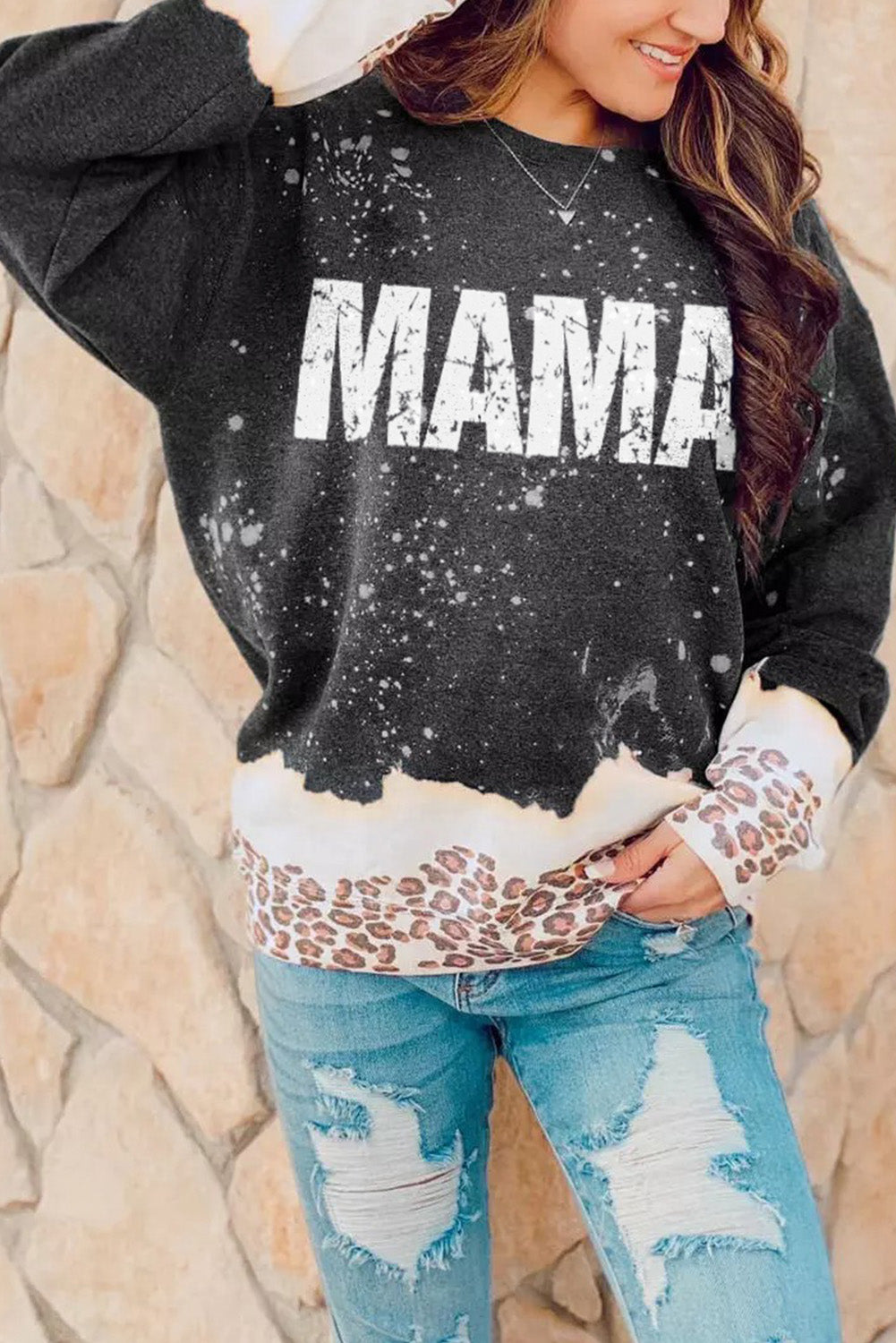 Sudadera blanqueada con estampado de leopardo navideño nevado