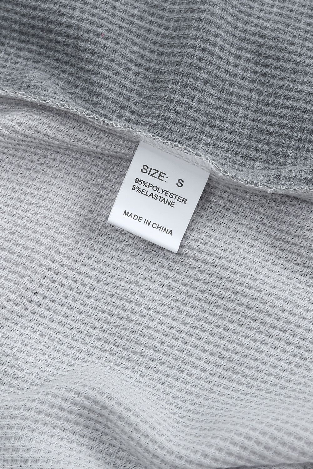 Haut en tricot gaufré à manches contrastées et imprimé léopard sauvage