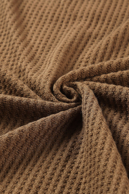 Top de manga larga con botones de punto tipo gofre marrón 