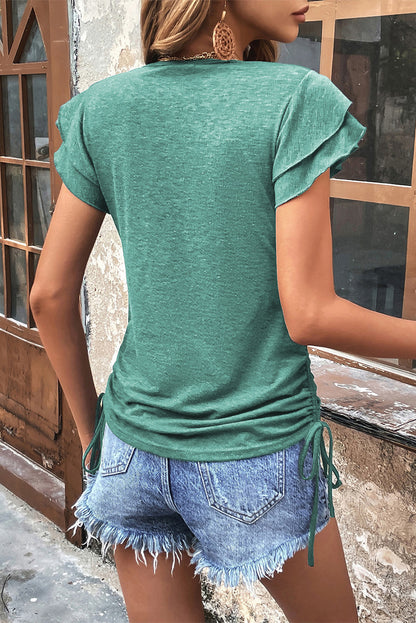 Top con cordón y cuello en V de manga corta con volantes