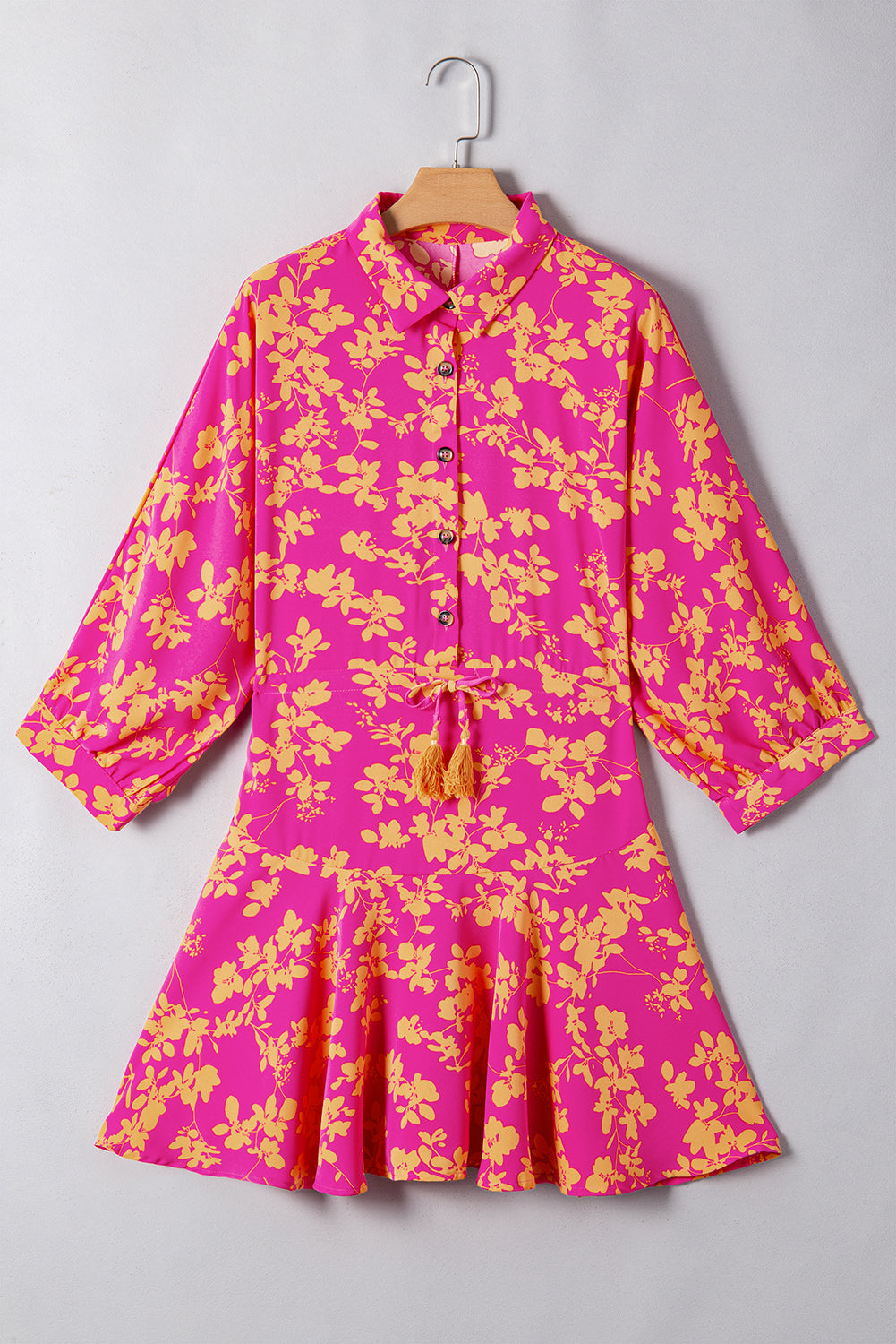 Robe courte fluide à imprimé floral rose avec cordon de serrage