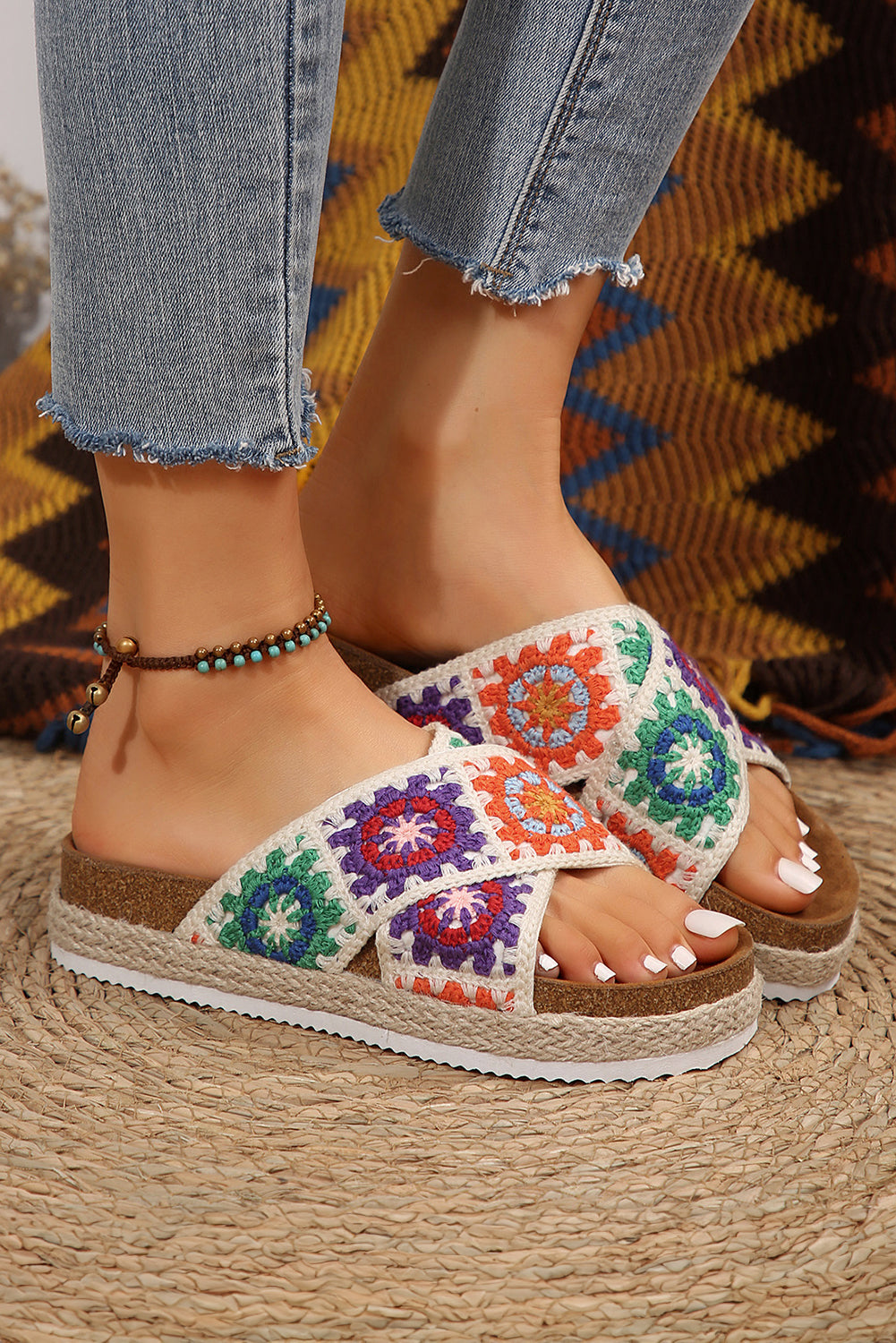 Chaussons plateformes à brides croisées tissées géométriques violettes Tillandsia