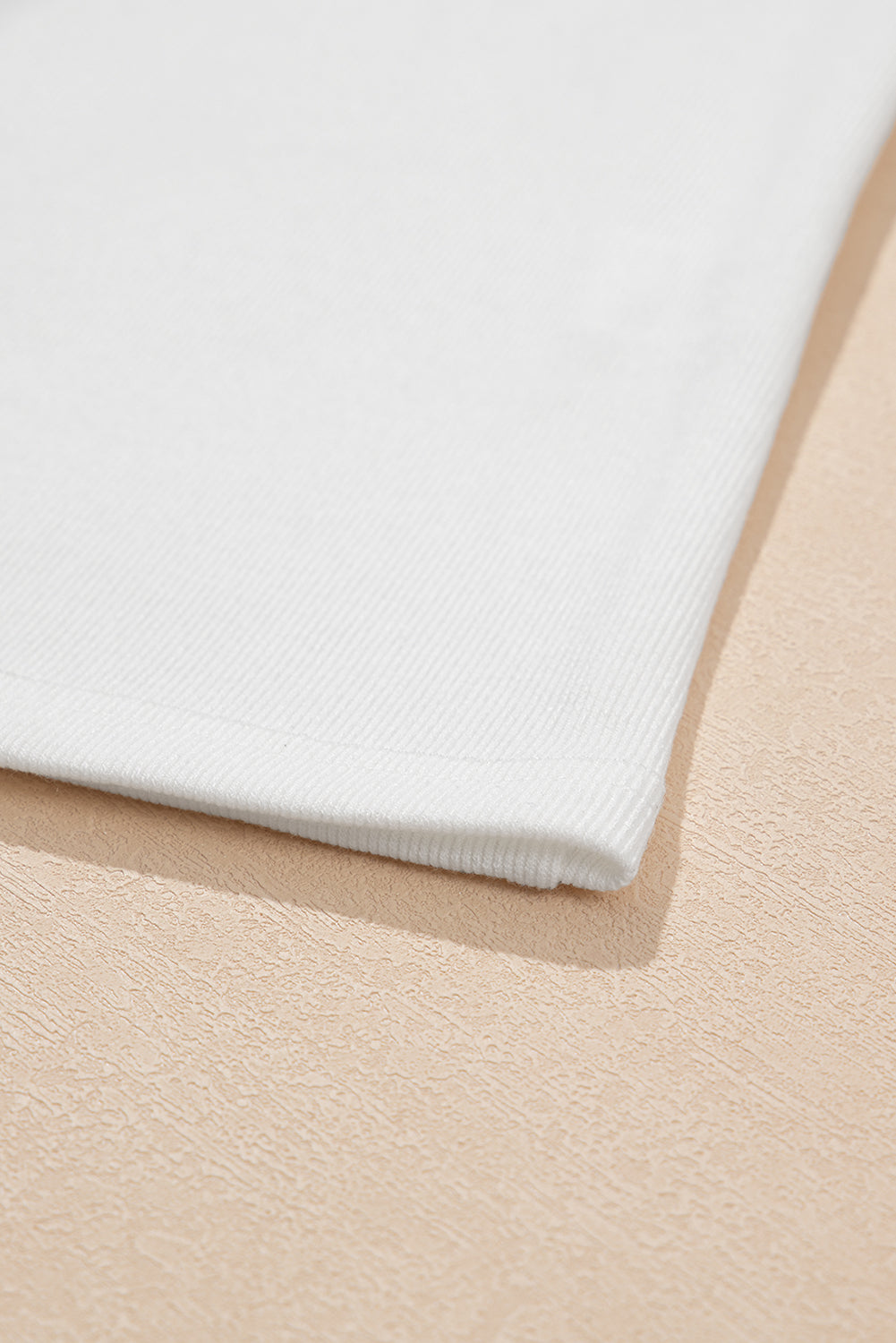 Haut à manches florales contrastées blanches Ricrac