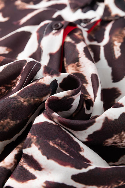 Chemise à manches mi-longues à imprimé léopard et bordure contrastée marron foncé