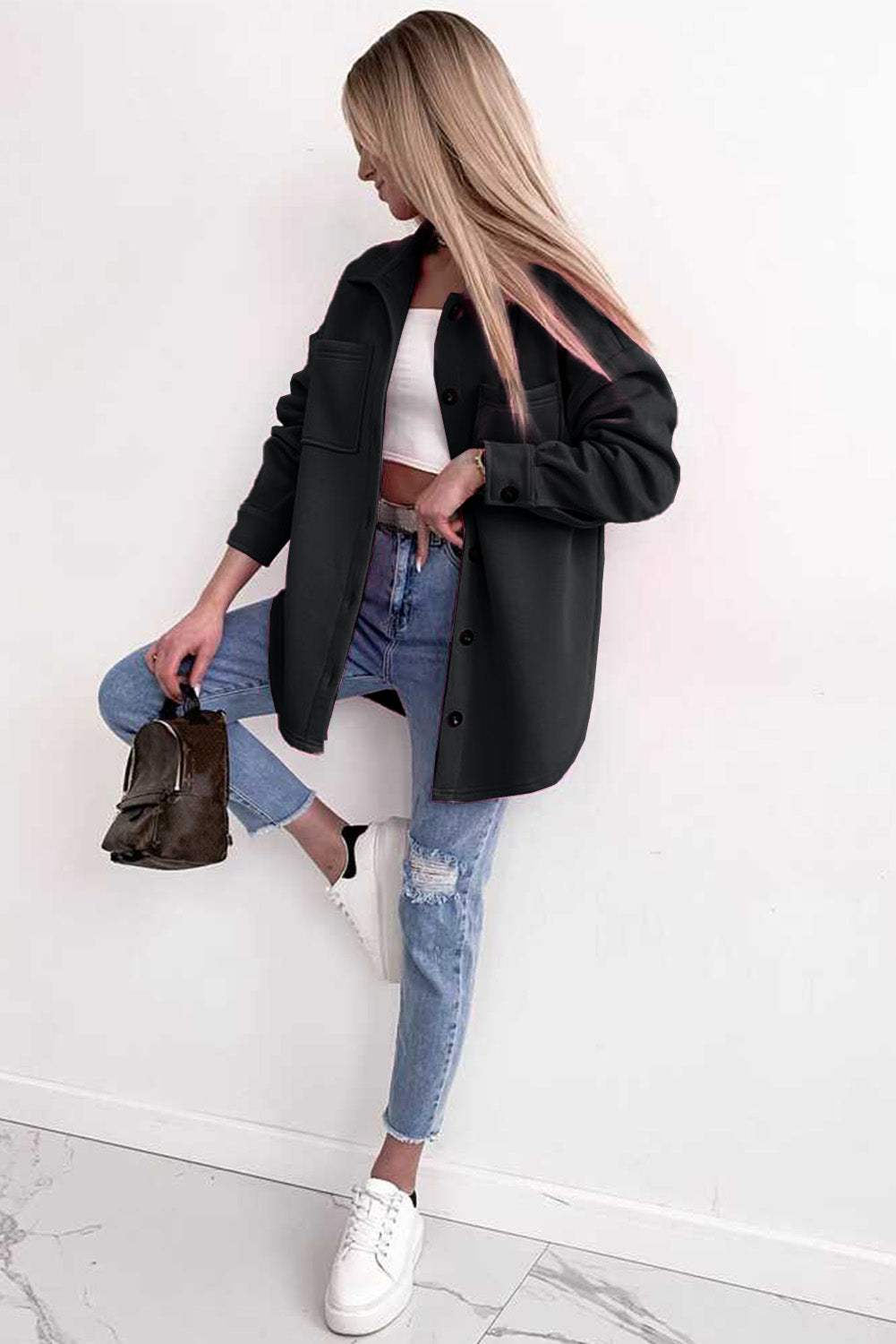 Veste-chemise boutonnée à manches longues et poches de couleur unie noire 