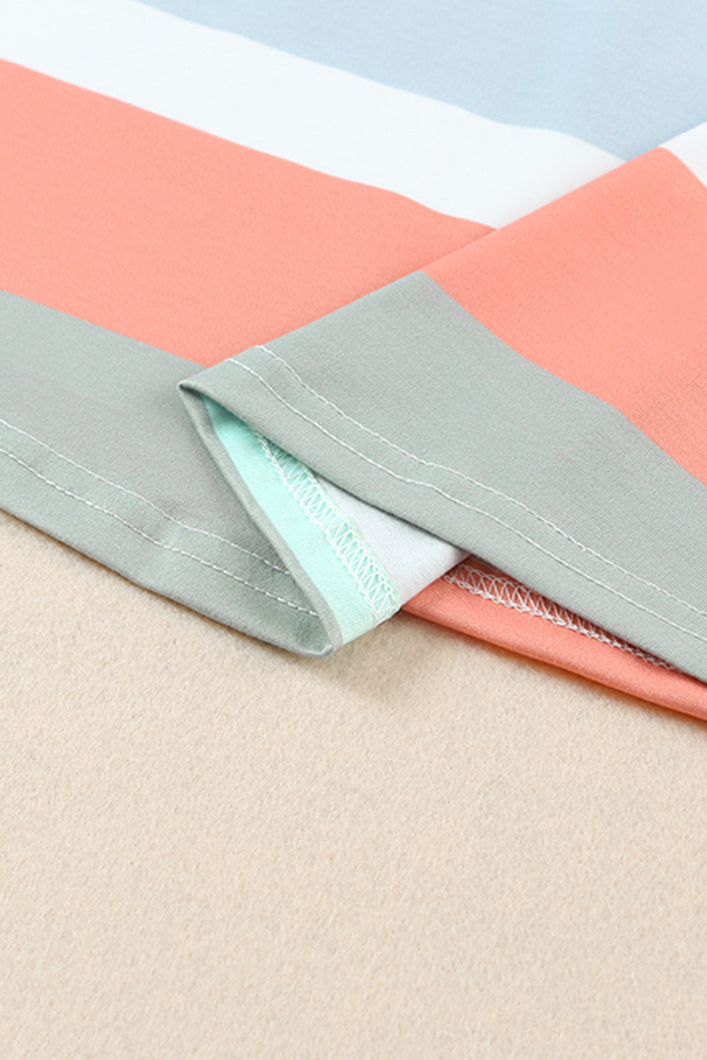 Débardeur à rayures multicolores et col cranté