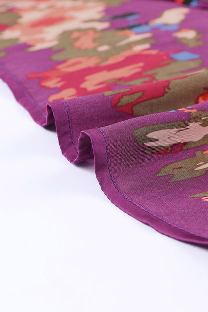 Blusa con mangas abullonadas y cuello en V con estampado de grafiti 