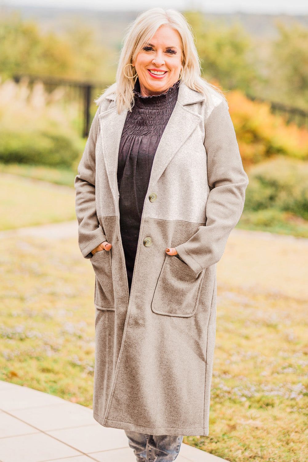 Manteau long kaki grande taille à col à revers et blocs de couleurs 