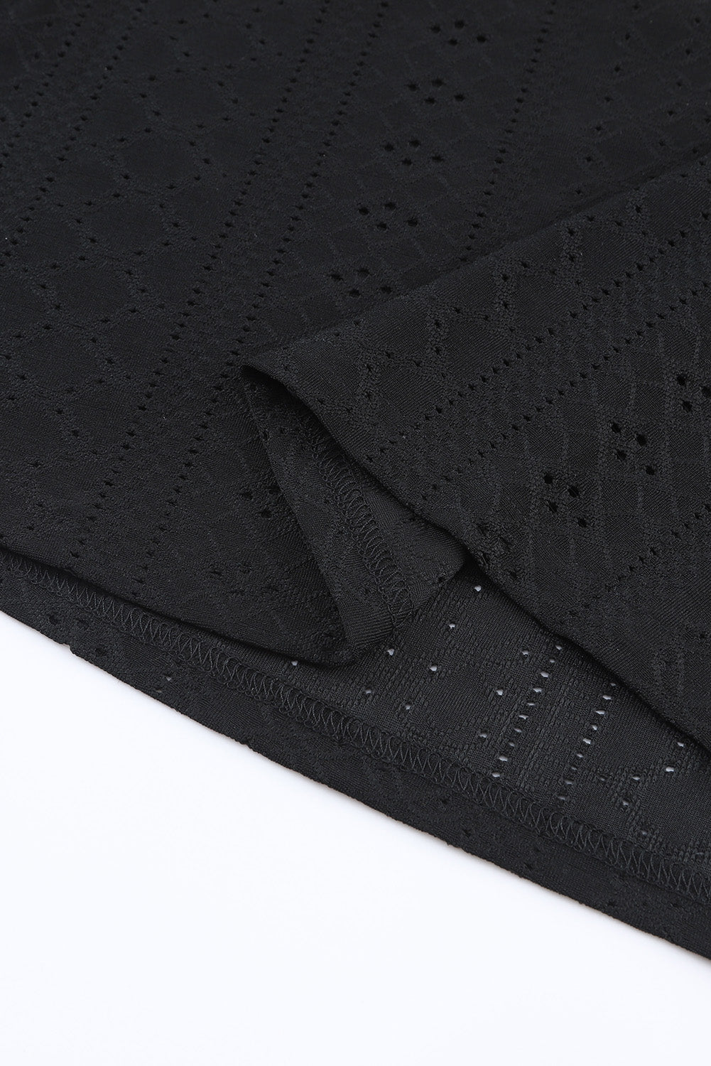 Chemisier à manches courtes et col en V avec bordure en dentelle