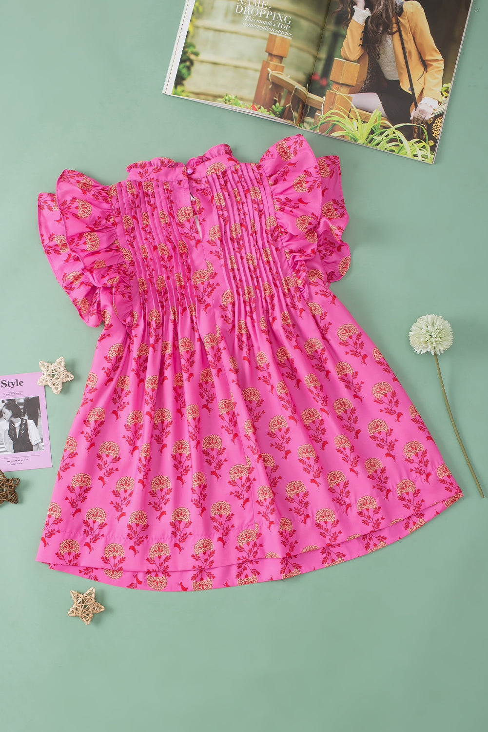 Chemisier plissé à imprimé floral rouge rose et manches flottantes