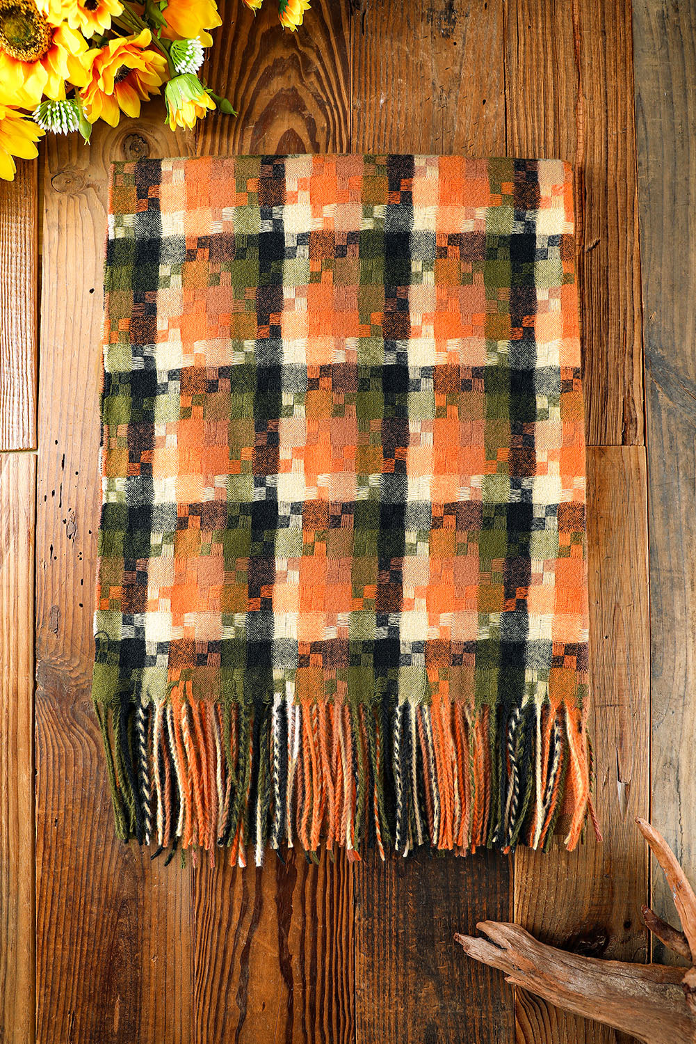 Bufanda con dobladillo con flecos y estampado de cuadros multicolor 